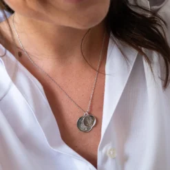 New HappyBulle Pendentif personnalisé 2 médailles gravées argent 19 mm et 15 mm Argent rhodié 925