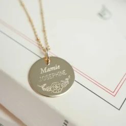 Sale HappyBulle Pendentif personnalisé médaille gravée plaqué or 19 mm - Edition spéciale Ornement floral Plaqué or 18k