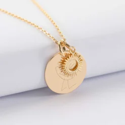 Online HappyBulle Pendentif personnalisé médaille gravée plaqué or 19 mm et breloque soleil 10 mm Plaqué or 18k