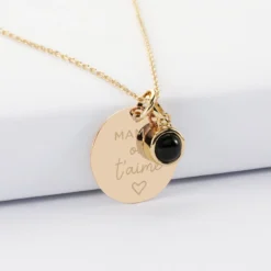 Sale HappyBulle Pendentif personnalisé médaille gravée plaqué or 19 mm et breloque pierre naturelle 8 mm Plaqué or 18k