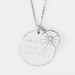 HappyBulle Pendentif personnalisé médaille gravée argent 27 mm et breloque soleil scintillant 14 mm Argent rhodié 925