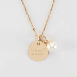Clearance HappyBulle Pendentif personnalisé médaille gravée plaqué or 15 mm et breloque perle nacre 10 mm Plaqué or 18k