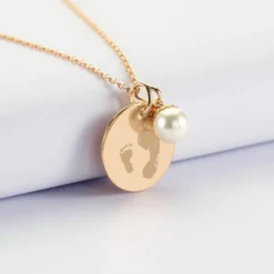Hot HappyBulle Pendentif personnalisé médaille gravée plaqué or 19 mm et breloque perle nacre 10 mm Plaqué or 18k