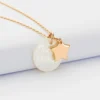 Outlet HappyBulle Pendentif personnalisé médaille gravée nacre 19 mm et breloque plaqué or étoile 12 mm