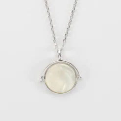 Sale HappyBulle Pendentif personnalisé médaille gravée nacre réversible argent 15 mm Argent rhodié 925