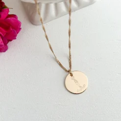 Best HappyBulle Pendentif personnalisé prénom médaille gravée plaqué or 19 mm - x Marie Savart Plaqué or 18k