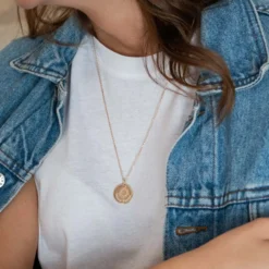 Sale HappyBulle Pendentif réversible personnalisé médaille gravée plaqué or 19 mm et breloque soleil 10 mm Plaqué or 18k