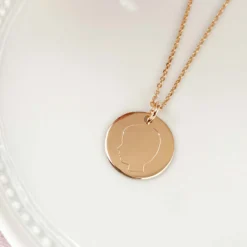 Sale HappyBulle Pendentif silhouette personnalisé médaille plaqué or 19 mm - 