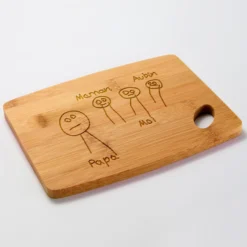 Hot HappyBulle Planche à découper personnalisée bambou gravé 20x15 cm - Nos petits imparfaits