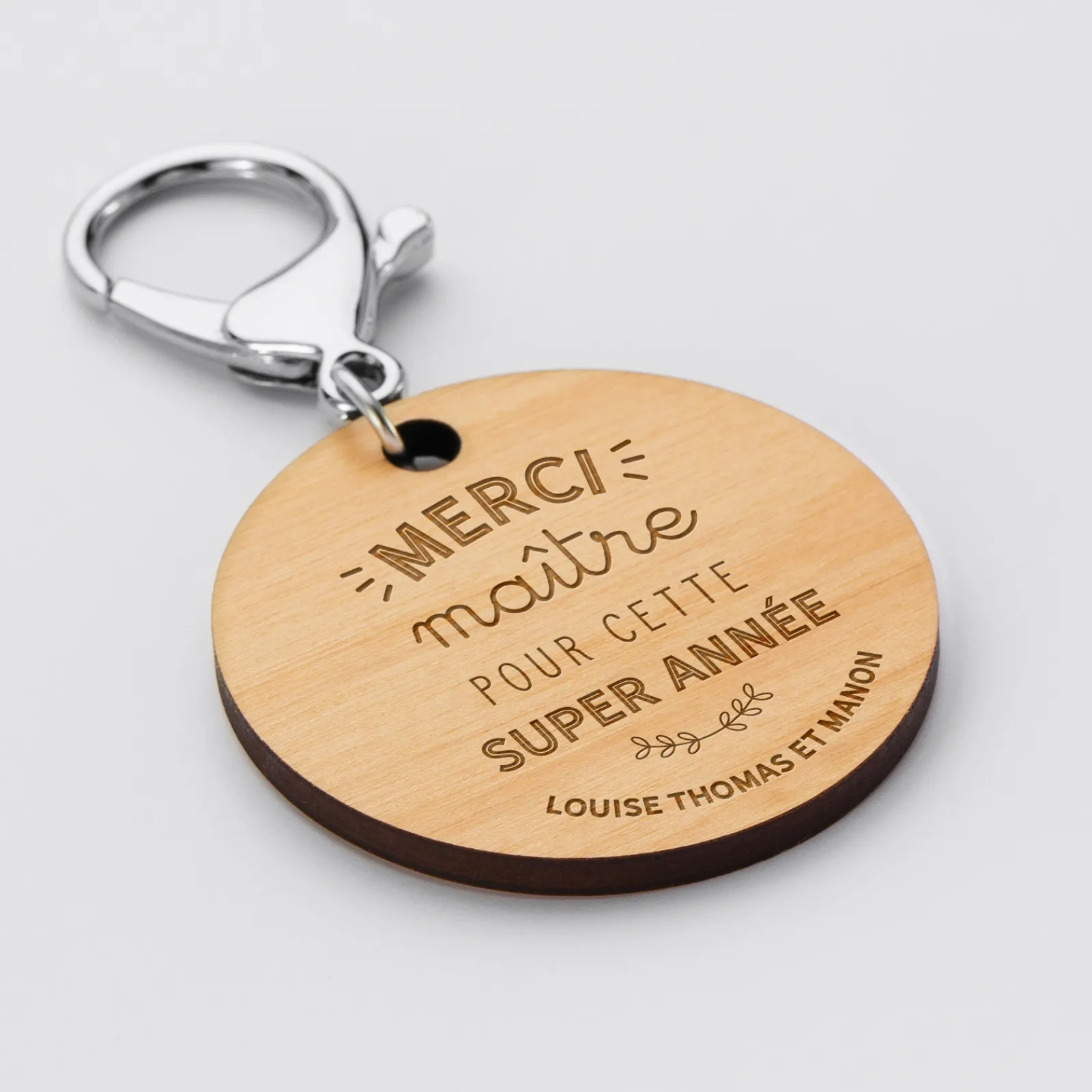 Discount HappyBulle Porte clé personnalisé gravée bois médaille ronde 50 mm - Merci Maîtresse