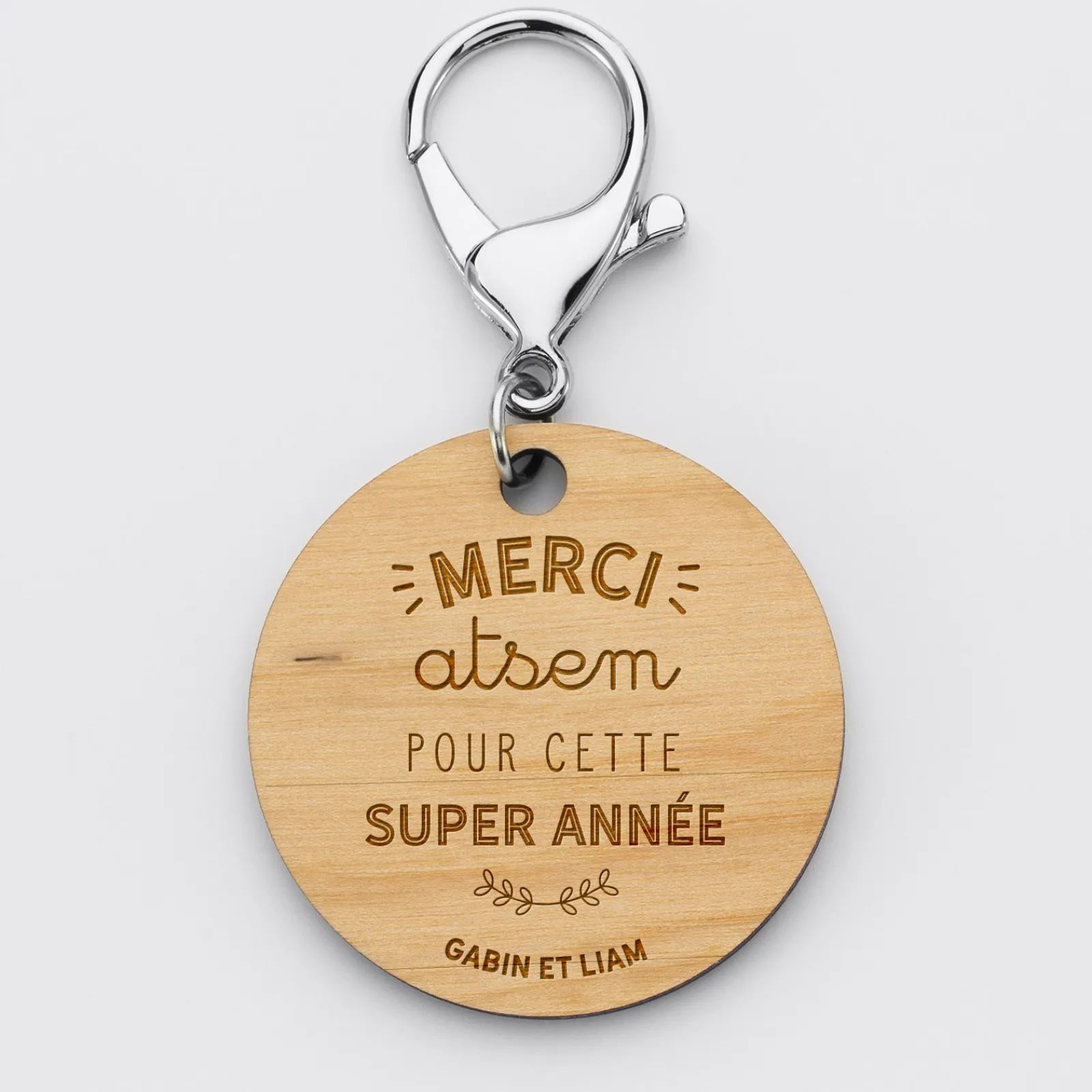 Sale HappyBulle Porte clé personnalisé gravée bois médaille ronde 50 mm "Merci Maîtresse" - Nos petits imparfaits