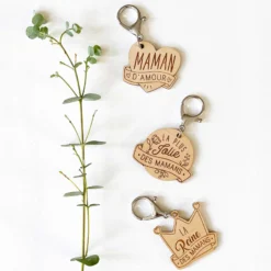 Clearance HappyBulle Porte-clés gravé bois médaille coeur 47x50 mm - édition spéciale "maman d'amour"