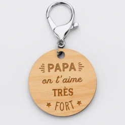 Best HappyBulle Porte-clés gravé bois médaille ronde 50 mm - Edition spéciale "Papa on t'aime très fort"