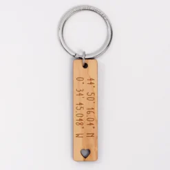Best HappyBulle Porte-clés personnalisé "coordonnées géographiques" médaille gravée bois plaque 16x66 mm