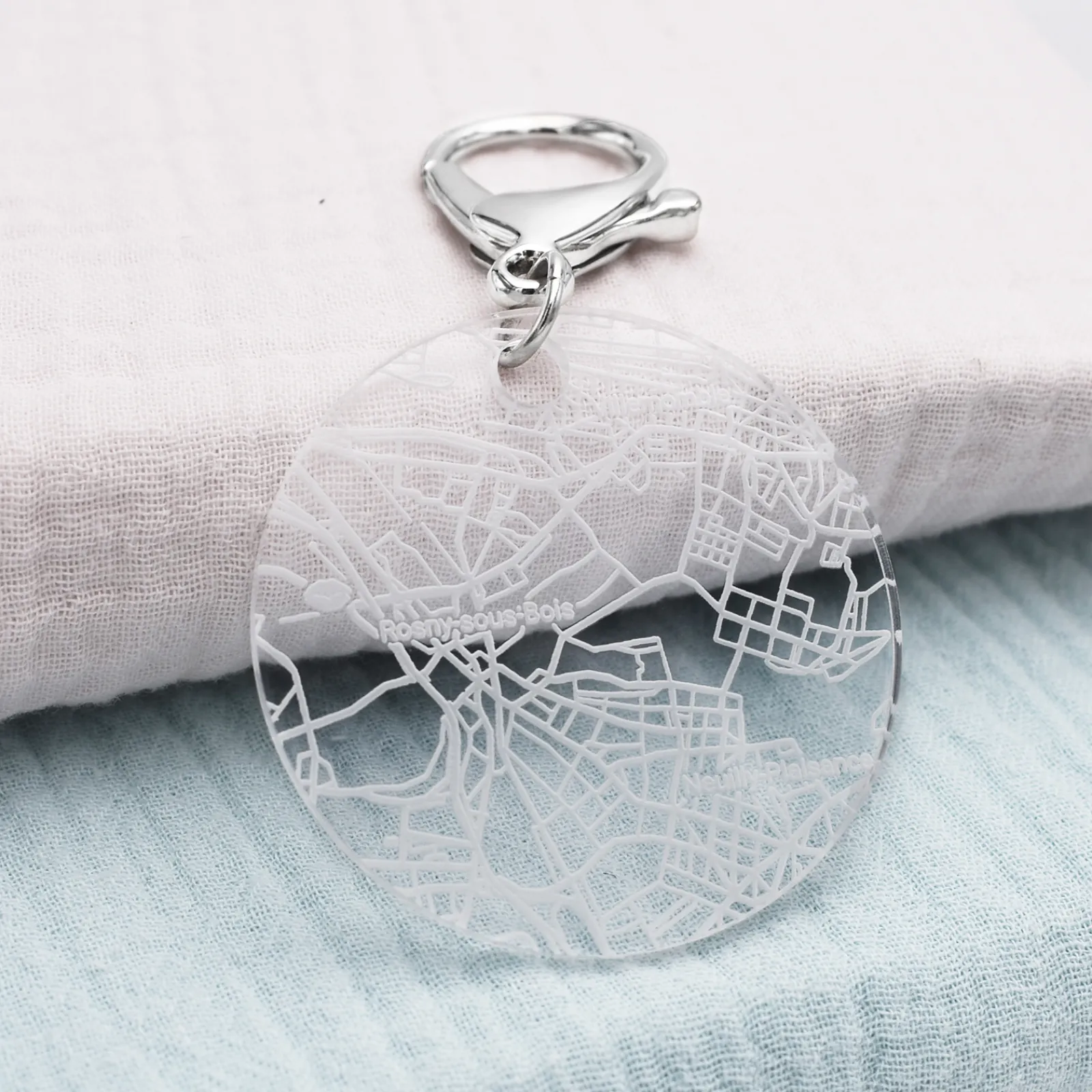 Discount HappyBulle Porte-clés personnalisé gravé médaille ronde 50 mm "Géo map" Acrylique