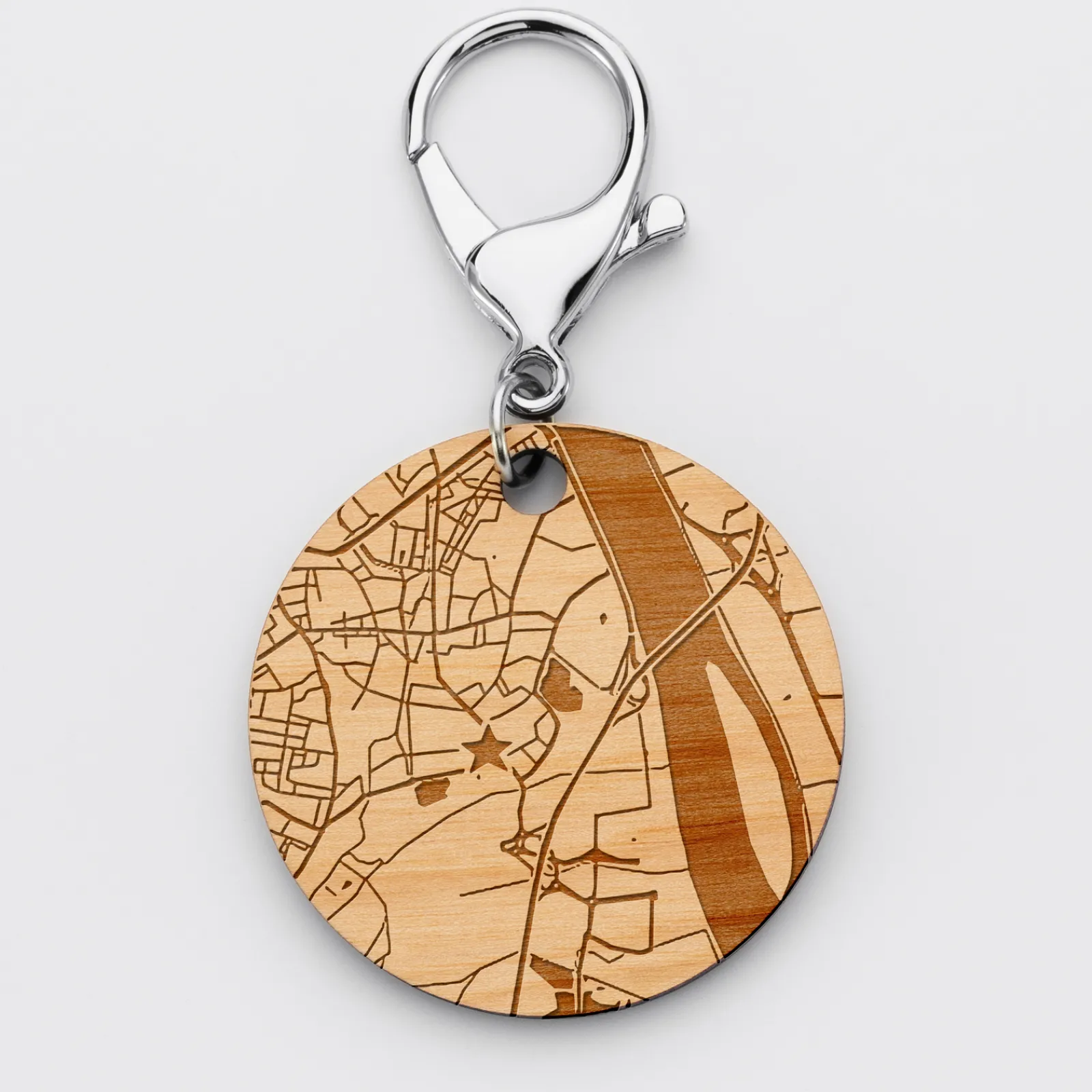 Discount HappyBulle Porte-clés personnalisé gravé médaille ronde 50 mm "Géo map" Bois
