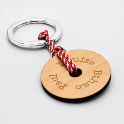 Outlet HappyBulle Porte-clés personnalisé gravé bois médaille ronde 40 mm - édition spéciale 