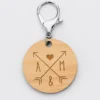 Discount HappyBulle Porte-clés personnalisé initiales médaille gravée bois ronde 50 mm "pour les amoureux"