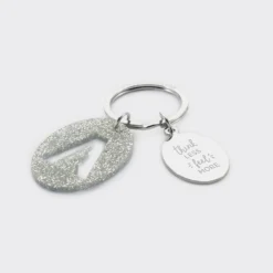 HappyBulle Porte-clés personnalisé médaille gravée ovale acier et breloque initiale acrylique é Pailleté argent