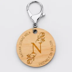 HappyBulle Porte-clés personnalisé médaille gravée bois ronde 50mm Initiale Florale