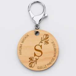 HappyBulle Porte-clés personnalisé médaille gravée bois ronde 50mm Initiale Florale