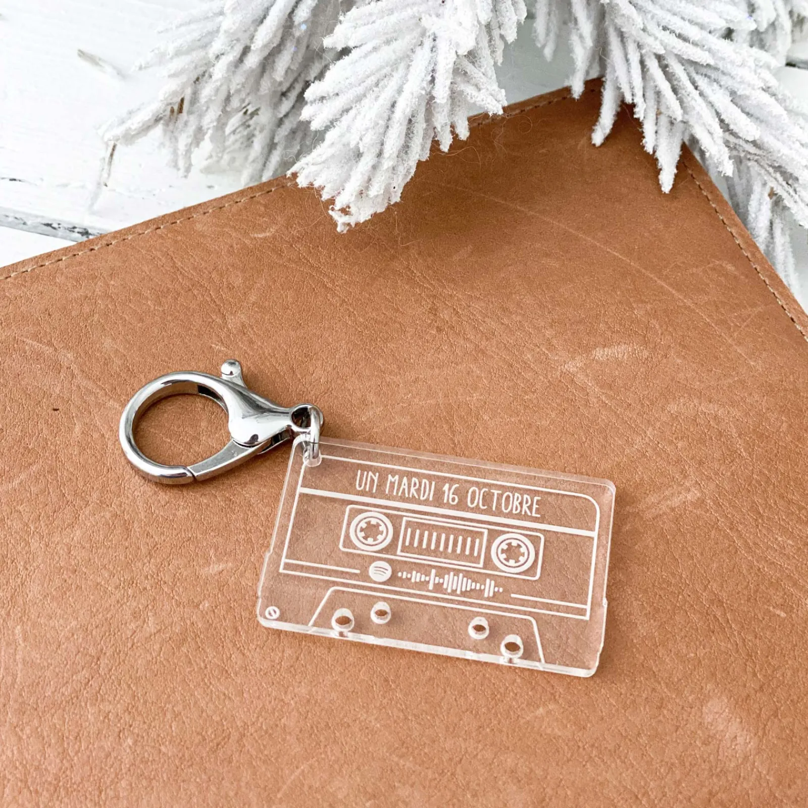 New HappyBulle Porte clés Spotify personnalisé gravé cassette rétro Acrylique