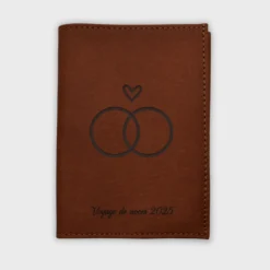 Outlet HappyBulle Protège passeport personnalisé cuir couleur Fauve Marié