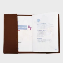 Sale HappyBulle Protège passeport personnalisé cuir couleur Fauve